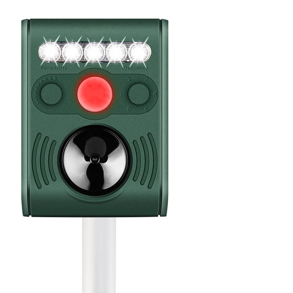 Raccoon repellent Solar Animal Repeller Xpest 10 years experience